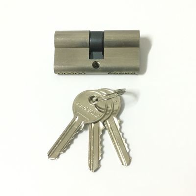 Κλειδί κυλίνδρου από κράμα ψευδαργύρου διπλό ανοιχτό κύλινδρο ευρωπροφίλ 60 mm